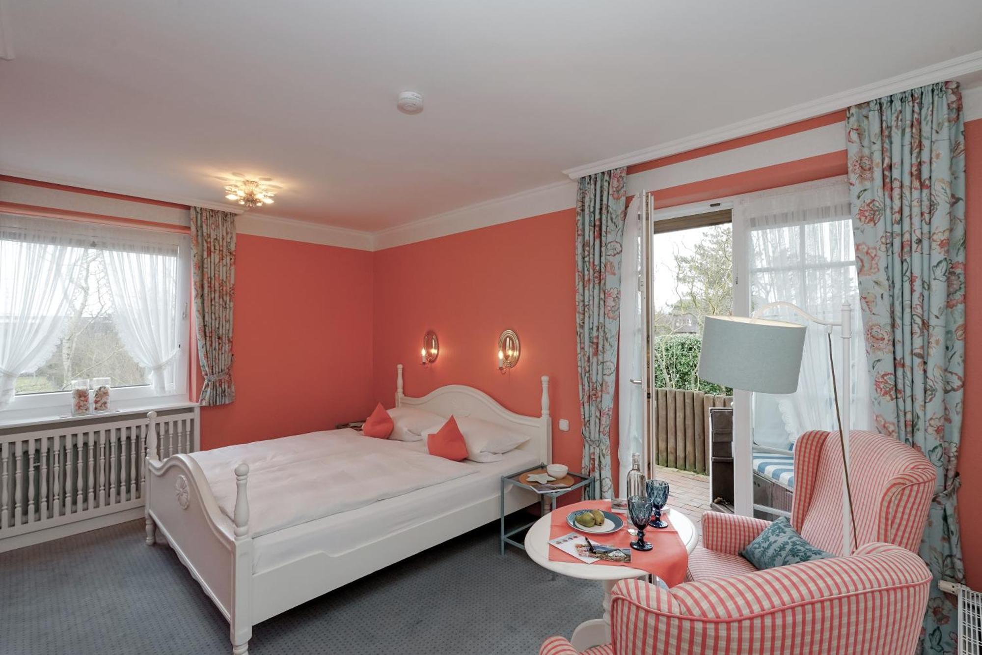Hotel Wiesbaden Wenningstedt-Braderup Dış mekan fotoğraf