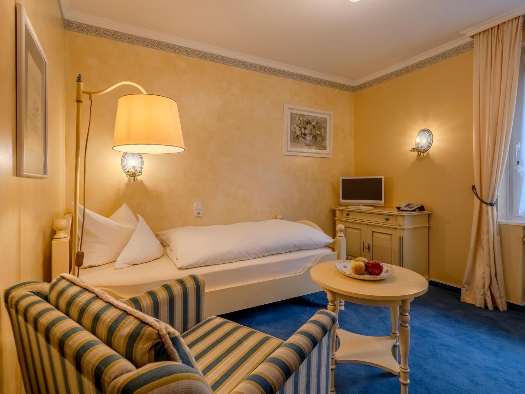 Hotel Wiesbaden Wenningstedt-Braderup Dış mekan fotoğraf